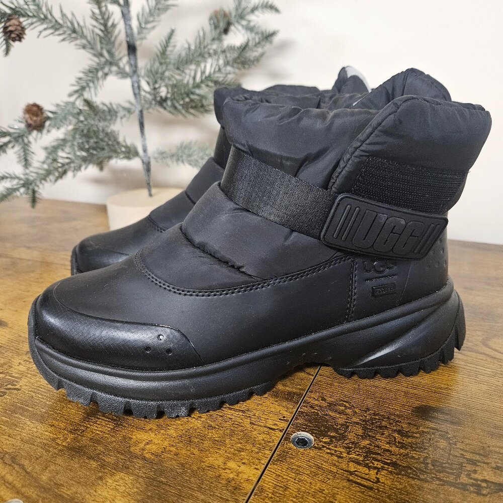 NWT - UGG Yose Puff Winter Boot Women's Size 8